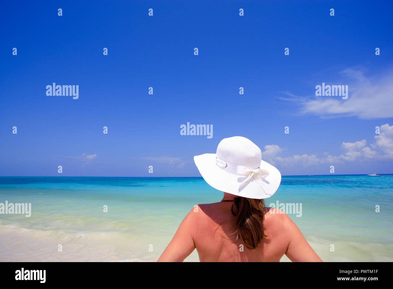 Donna relax sulla spiaggia in Messico Foto Stock