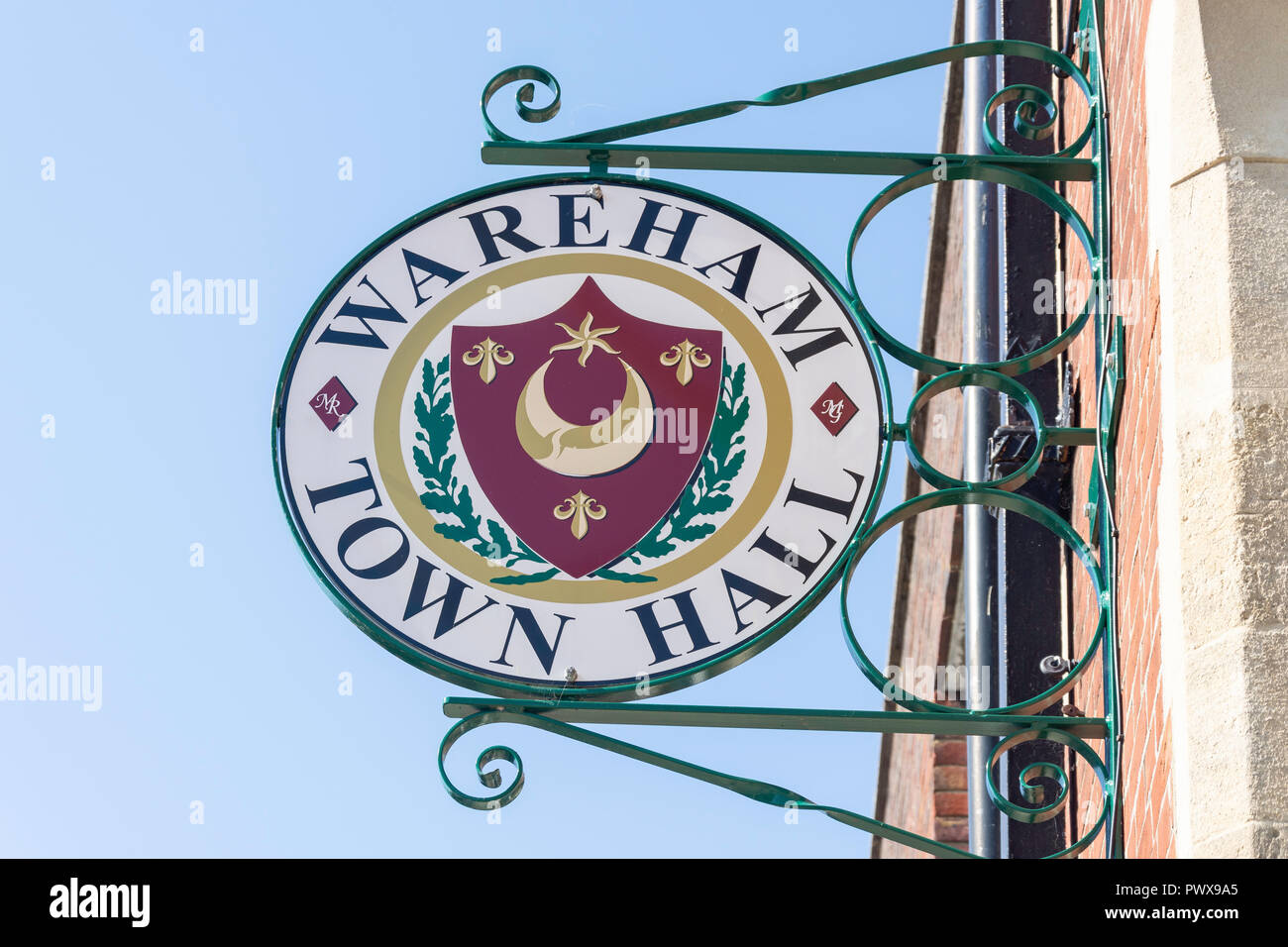 Wareham Town Hall segno, North Street, Wareham Dorset, England, Regno Unito Foto Stock