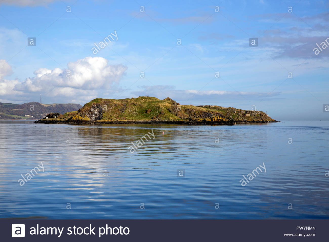 Vista di Inchcolm Isola del Firth of Forth, nei pressi di Edimburgo in Scozia Foto Stock