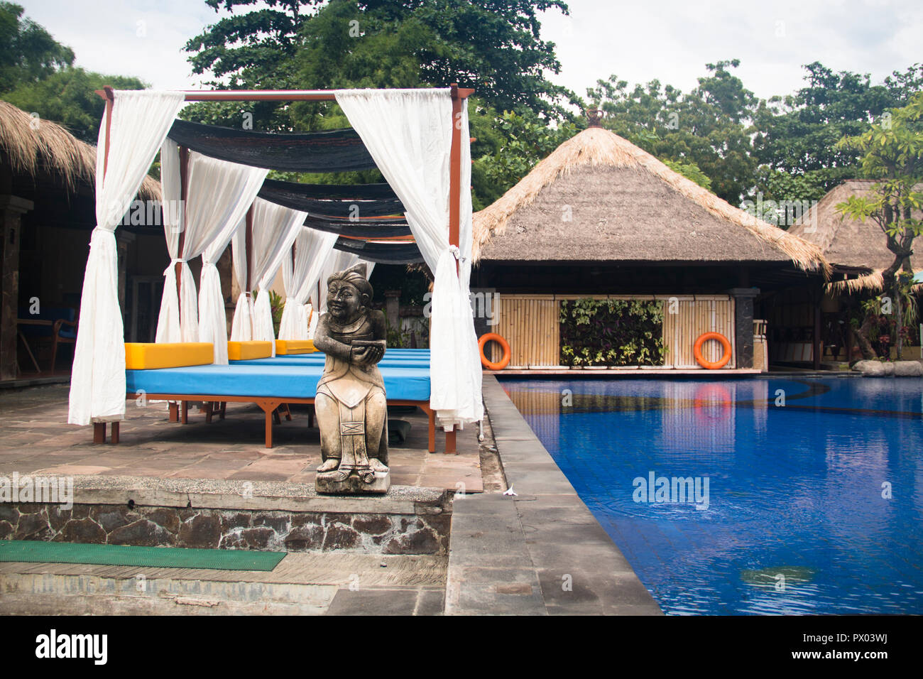 Albergo elegante camera con piscina privata in Pemuteran a Bali, in Indonesia Foto Stock