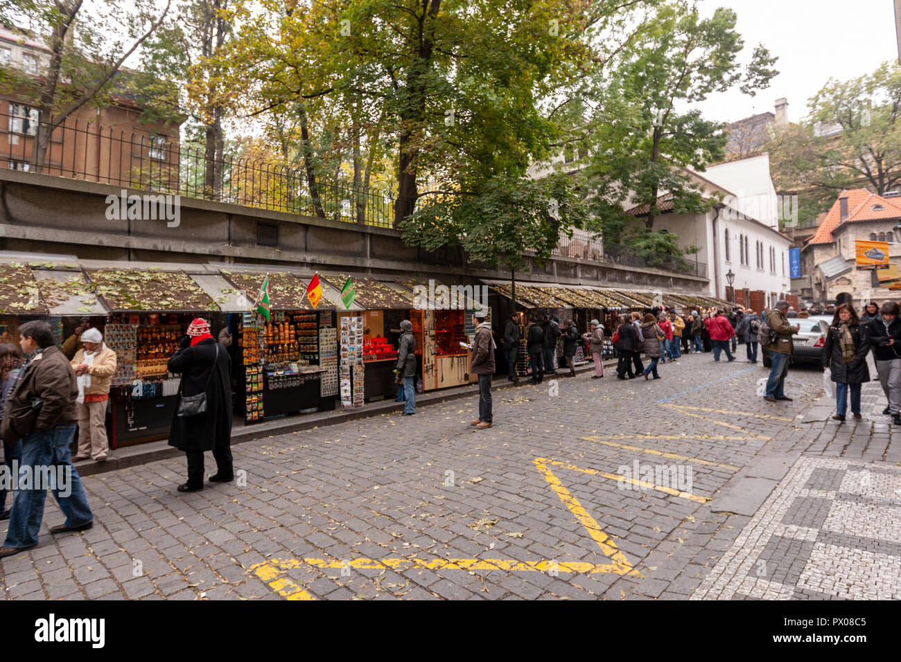 Si spegne in U Starého hřbitova, Sinagoga Klausen, il vecchio quartiere ebraico Josefov, Praga, Repubblica Ceca. Foto Stock