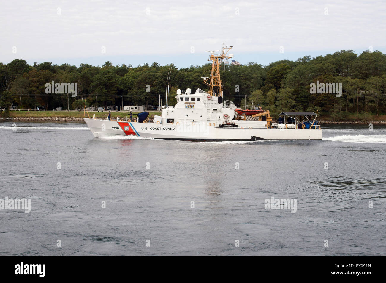 United States Coast Guard Cutter Tybee nel canale di Cape Cod, Massachusetts, STATI UNITI D'AMERICA Foto Stock