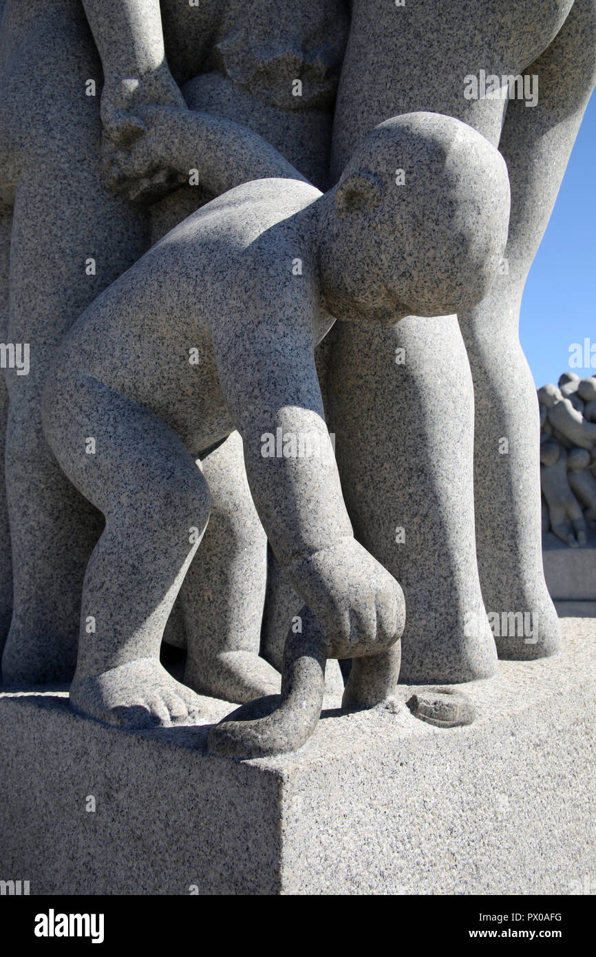 Parco delle Sculture di Vigeland, Fragner Park, Oslo, Norvegia. Il parco contiene la vita di lavoro dello scultore norvegese Gustav Vigeland (1869 - 1943). Foto Stock