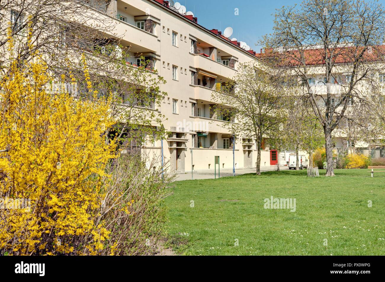 Wien, Gemeindebau des "Roten Wien - Vienna, Consiglio Tenement blocco, "rosso" di Vienna. Karl Marx-Hof, Heiligenstädter Straße 82-92, Karl Ehn 1927-1930 Foto Stock