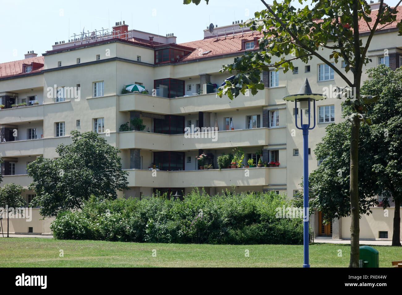 Wien, Gemeindebau des "Roten Wien - Vienna, Consiglio Tenement blocco, "rosso" di Vienna. Karl Marx-Hof, Heiligenstädter Straße 82-92, Karl Ehn 1927-1930 Foto Stock