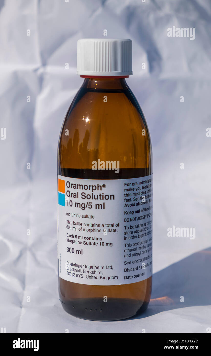 Oramorph morfina solfato soluzione orale, una medicina di prescrizione per gravi sollievo dal dolore. Foto Stock