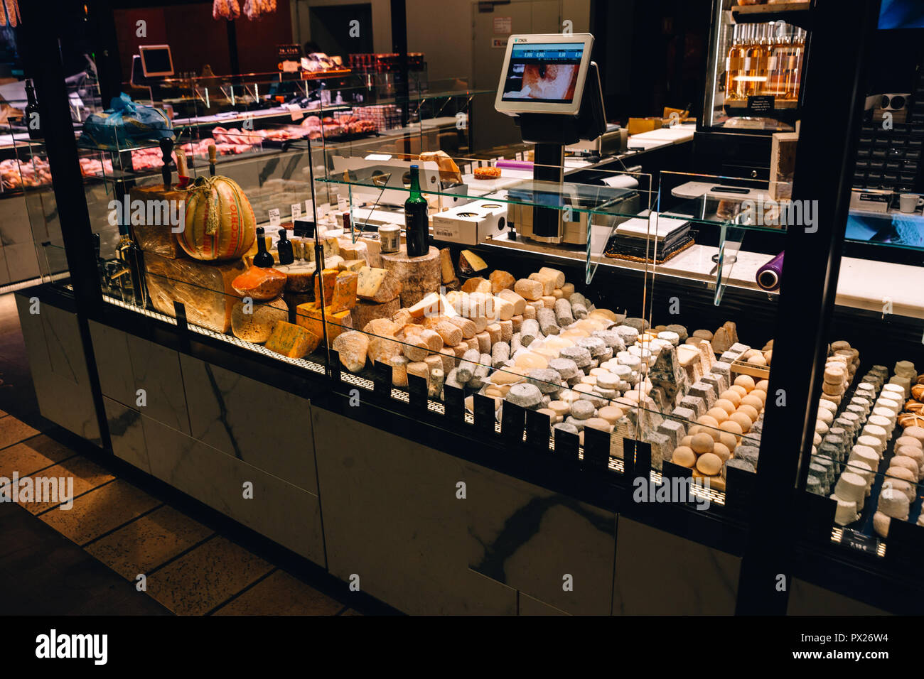 Les Halles de Lyon Paul Bocuse, Lione, Francia, 2018 Foto Stock