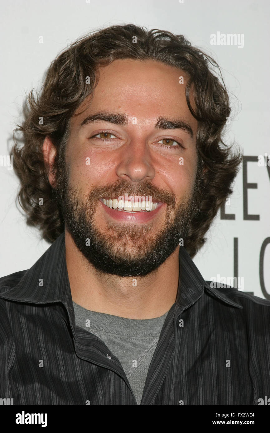 Zachary Levi 03/18/08 'venticinquesima edizione del William S. Paley Television Festival 'Chuck'' @ Arclight Cinema, Hollyood Foto di Megumi Torii/HNW / PictureLux Marzo 18, 2008 Riferimento File # 33686 1193HNWPLX Foto Stock