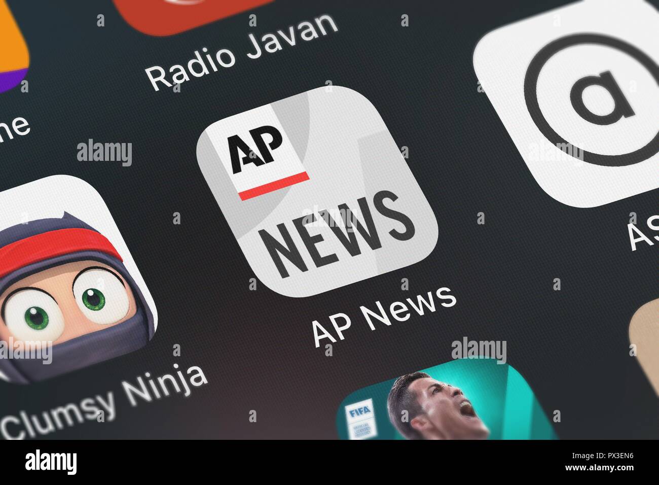 London, Regno Unito - 19 Ottobre 2018: screenshot del AP News mobile app dal Associated Press icona su un iPhone. Foto Stock