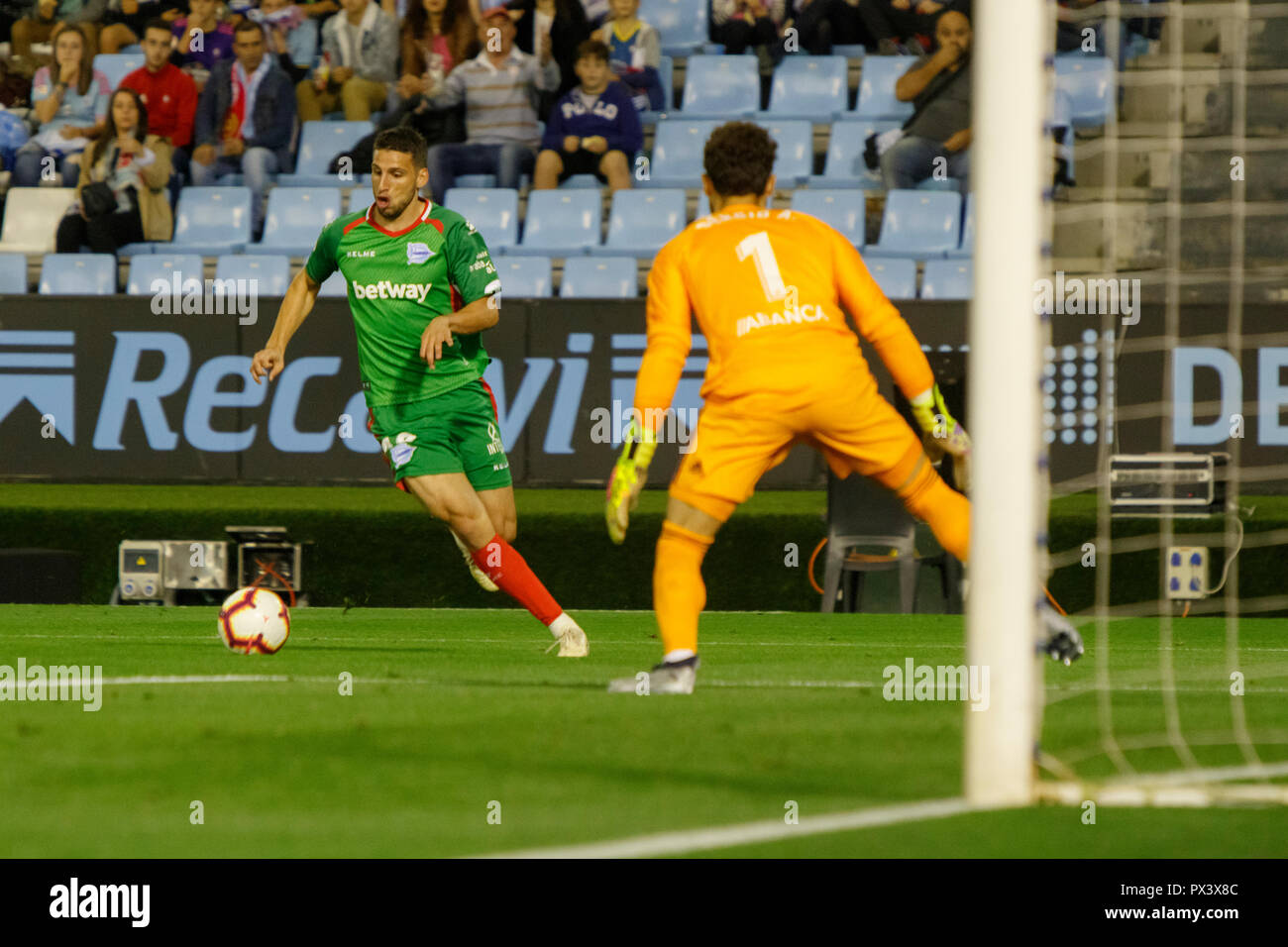 Vigo, Spagna. 20 ott; 2018. La Liga match tra Real Club Celta de Vigo e Deportivo Alaves in Balaidos stadium; Vigo; Punteggio finale 0-1. Credito: Brais Seara/Alamy Live News Foto Stock