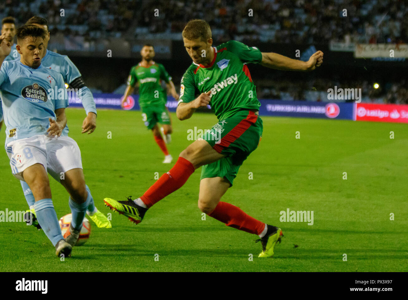 Vigo, Spagna. 20 ott; 2018. La Liga match tra Real Club Celta de Vigo e Deportivo Alaves in Balaidos stadium; Vigo; Punteggio finale 0-1. Credito: Brais Seara/Alamy Live News Foto Stock