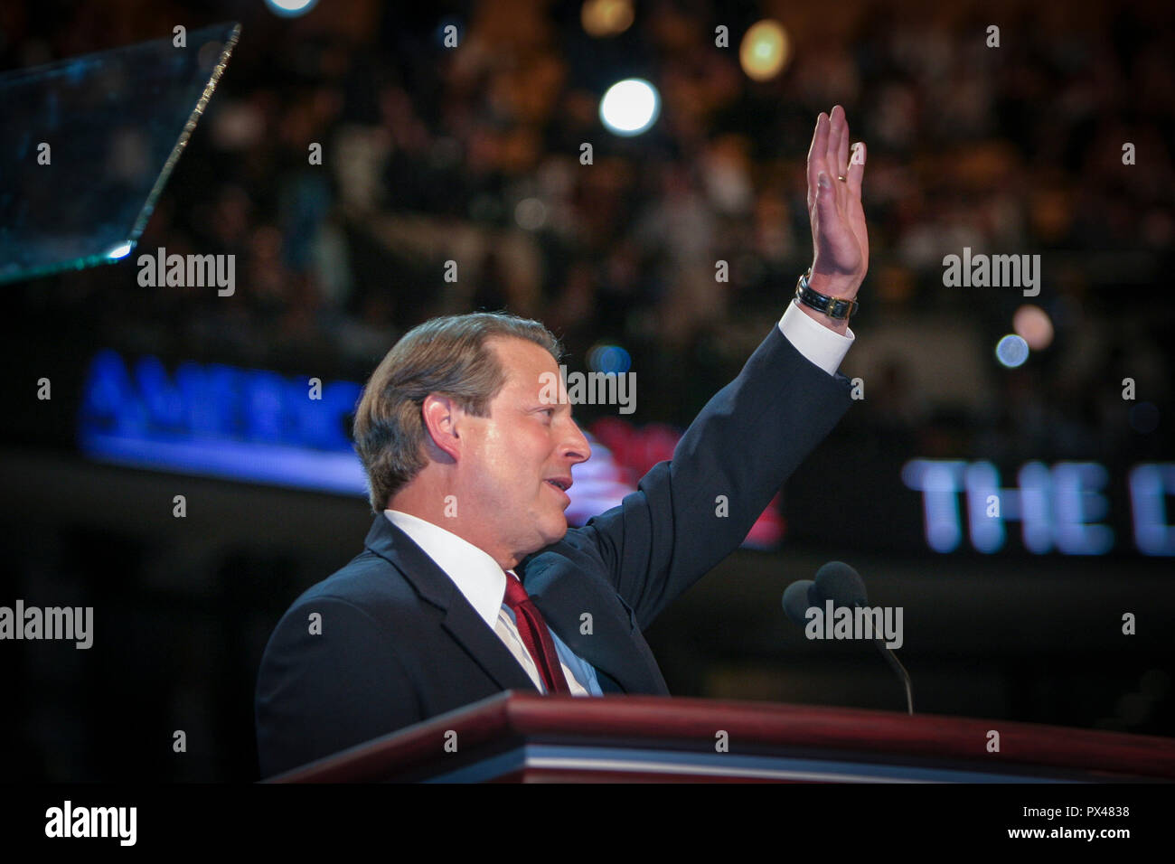 Ex Vice Presidente e 2000 candidato presidenziale, Al Gore dà indirizzo durante il 2004 Convenzione Nazionale Democratica al Boston Fleet Center Foto Stock