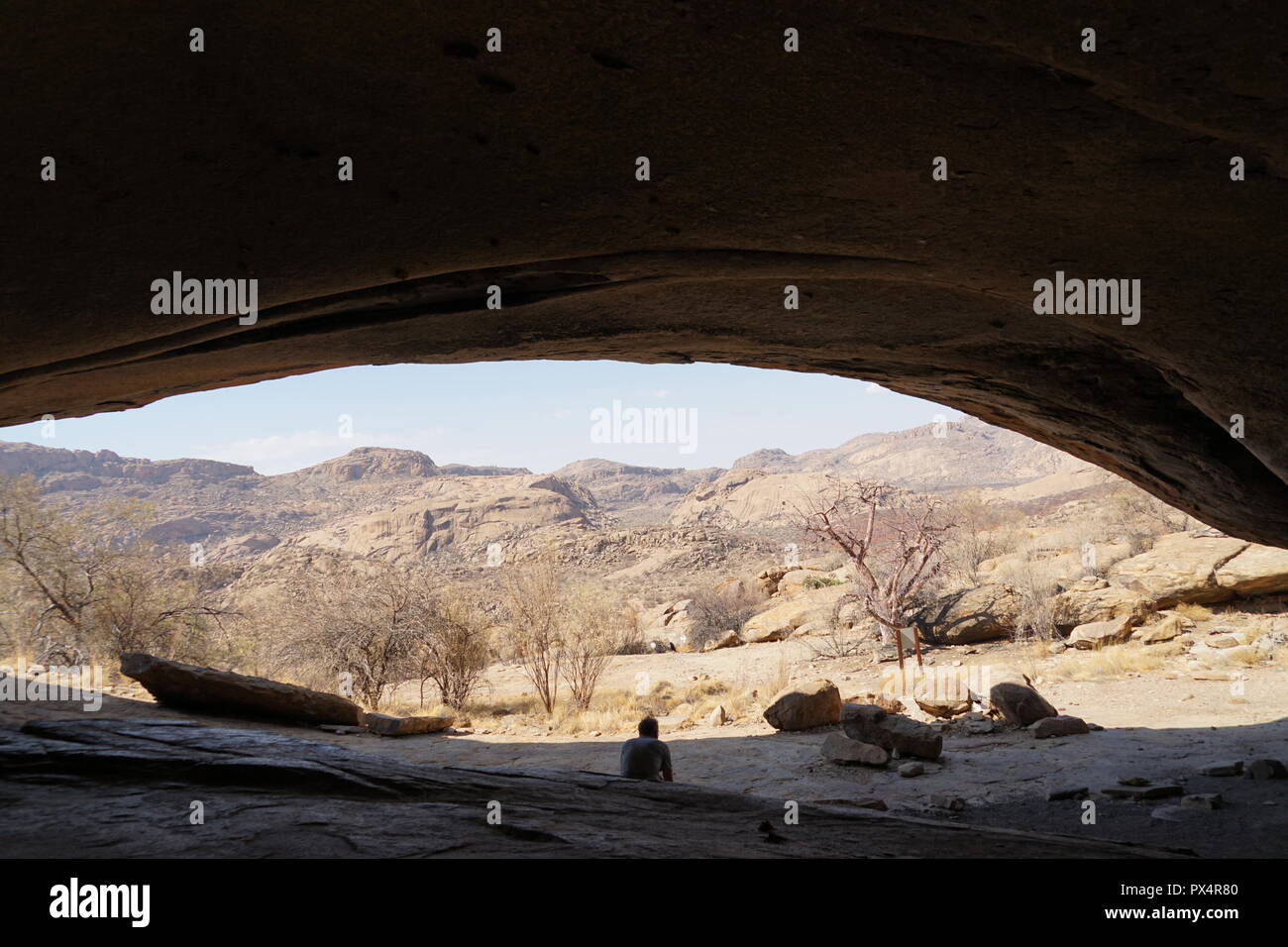 Phillips-Höhle, vermutlich ehemals Wohnstätte der San, Ameib-Farm Erongogebirge im, Namibia, Afrika Foto Stock