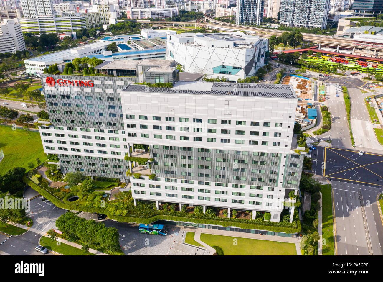 Architettura di antenna vista di Genting Hotel Jurong nella parte occidentale di Singapore. Facile accesso al parco industriale nelle vicinanze per l uomo d affari. Foto Stock