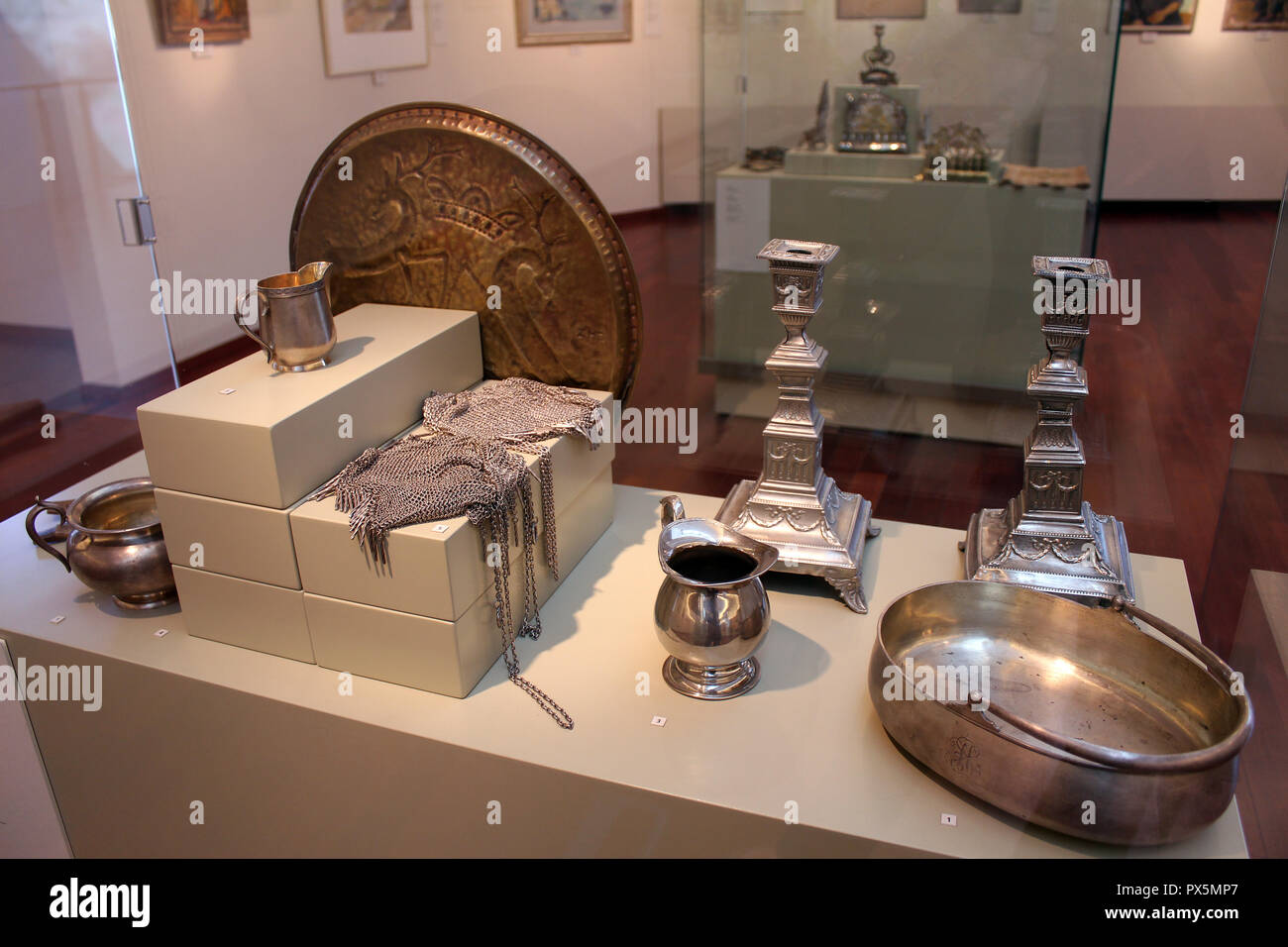 Argento Judaica in mostra al Museo Ebraico di Vilnius, Lituania Foto Stock