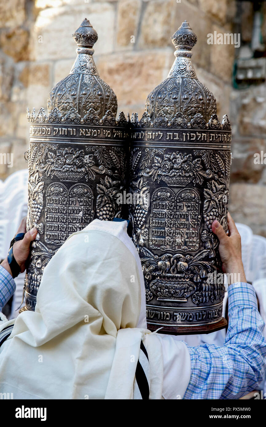 Bar mitsvah presso il Muro Occidentale di Gerusalemme, Israele. Foto Stock