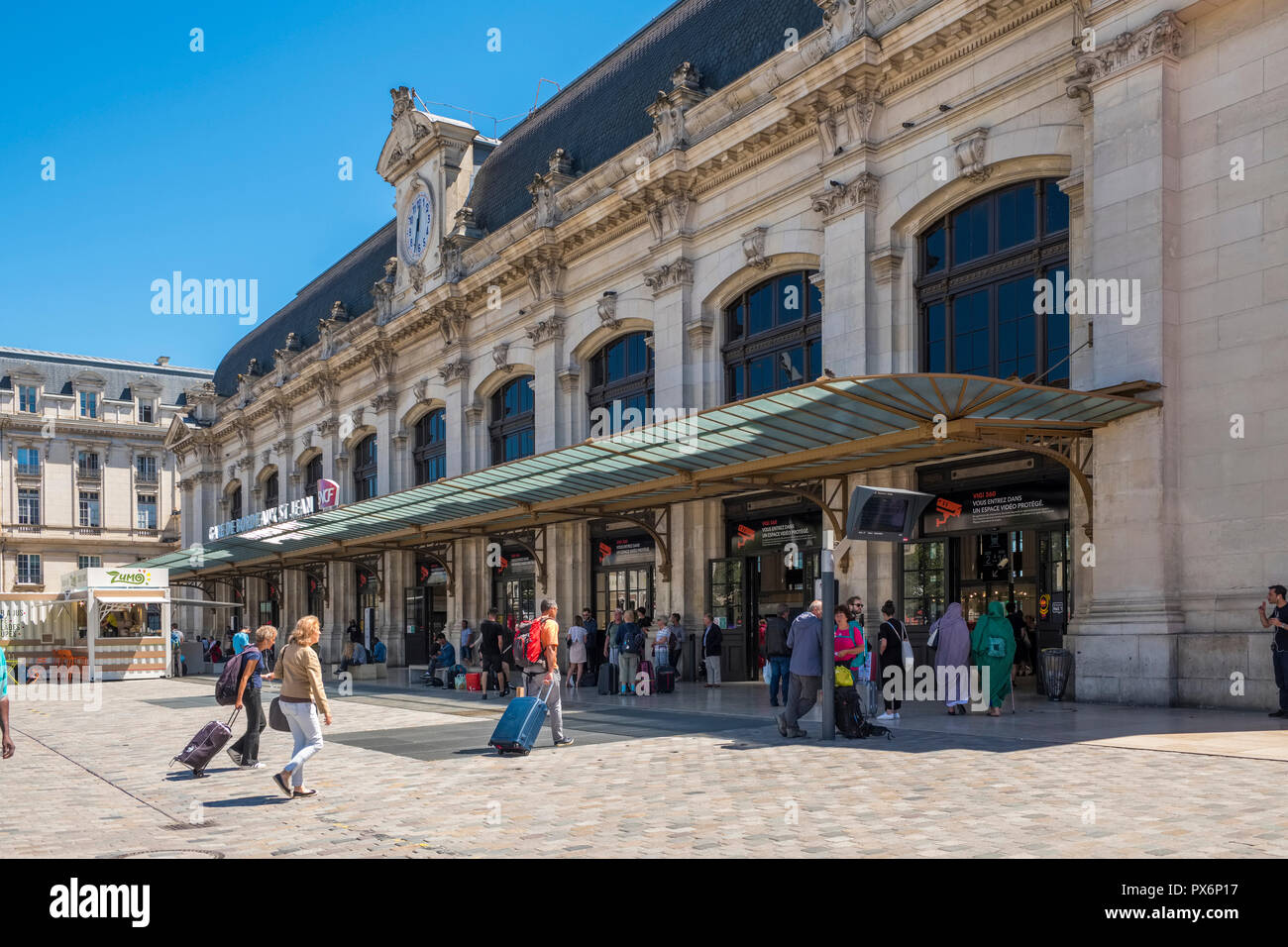 Gare de Bordeaux-Saint-Jean la principale stazione ferroviaria di Bordeaux, Francia, Europa Foto Stock