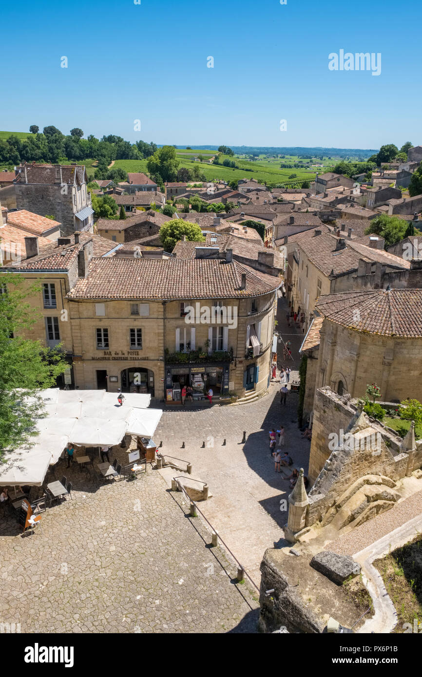 Il centro della città di St Emilion, Francia, Europa Foto Stock