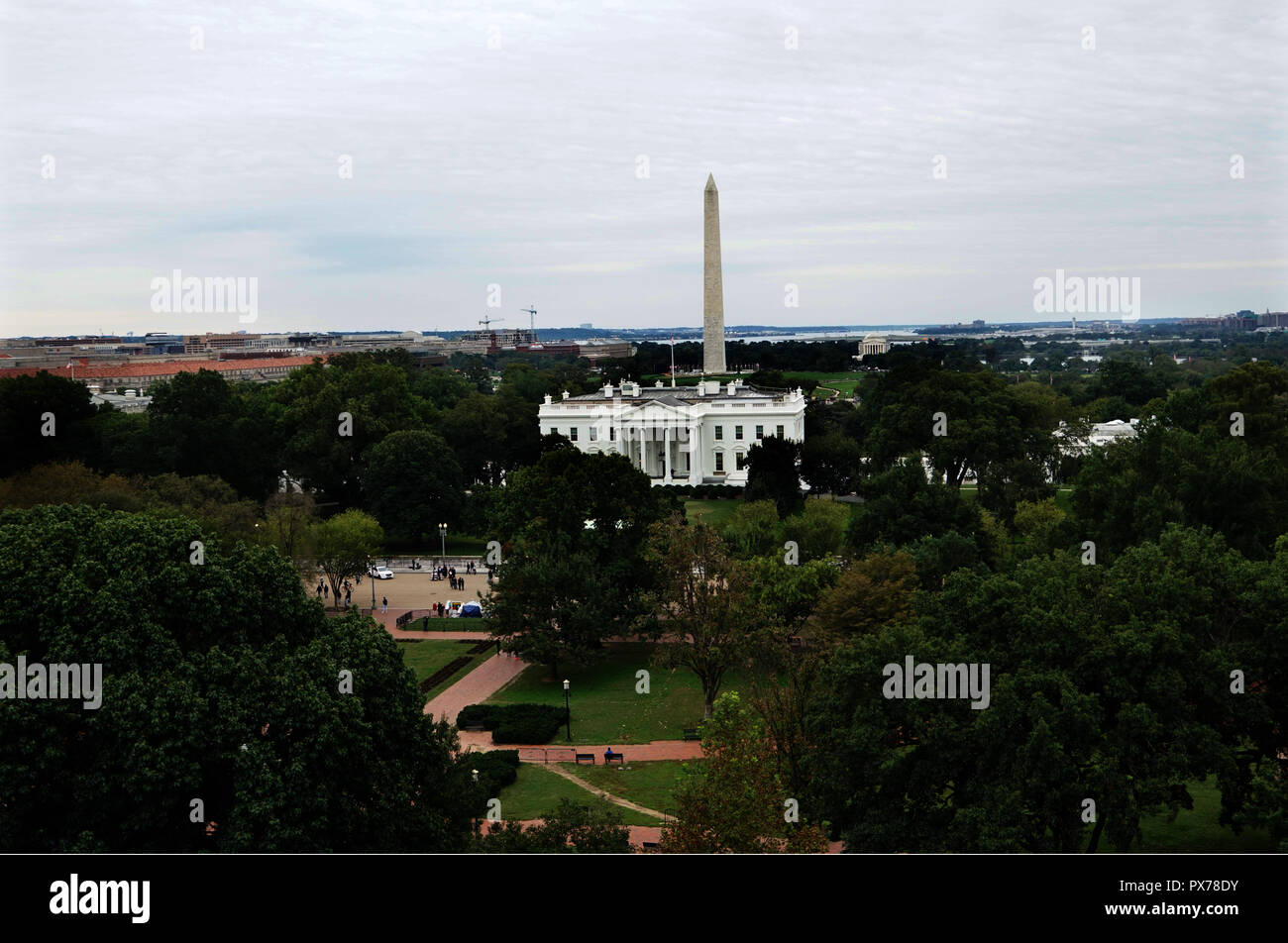 Washington, DC 2018/10/14, il lato nord della Casa Bianca con LaFayette Park. Foto di Dennis Brack Foto Stock