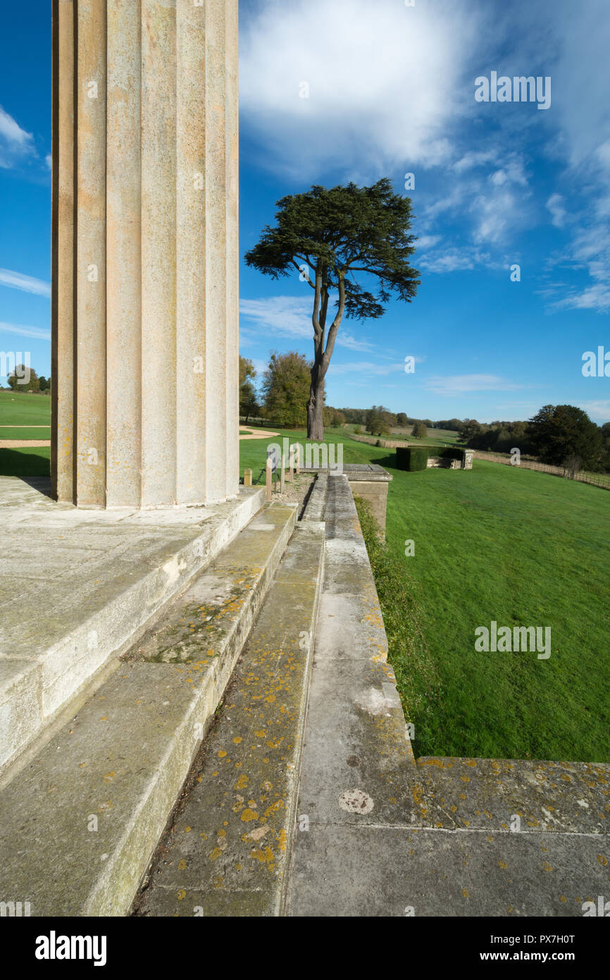 Il Grange a Northington in Hampshire, Regno Unito, impressionante magione ed il primo esempio in Inghilterra del Greco architettura revival Foto Stock