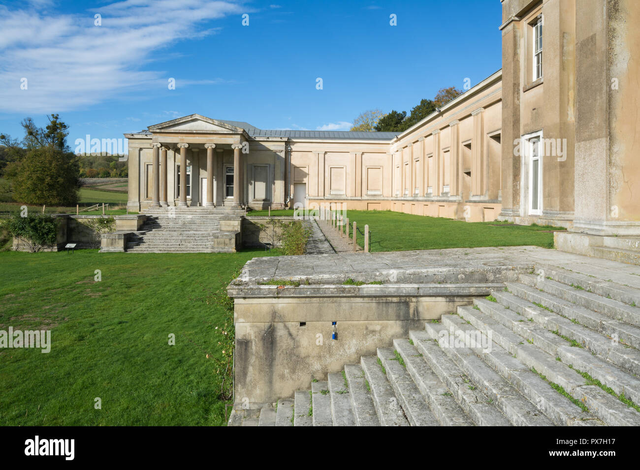 Il Grange a Northington in Hampshire, Regno Unito, impressionante magione ed il primo esempio in Inghilterra del Greco architettura revival Foto Stock