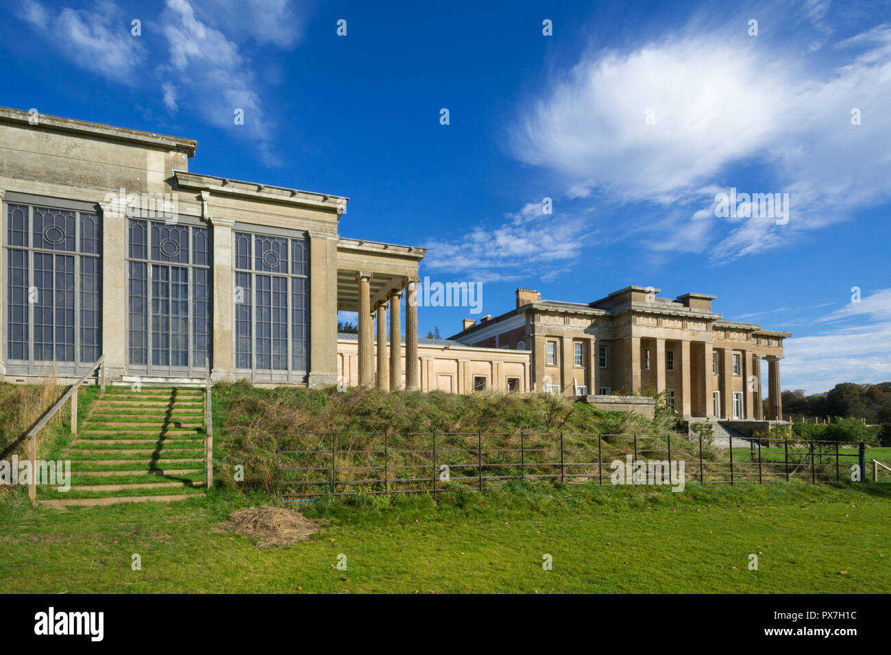 Il Grange a Northington in Hampshire, Regno Unito, impressionante magione ed il primo esempio in Inghilterra del Greco architettura revival Foto Stock