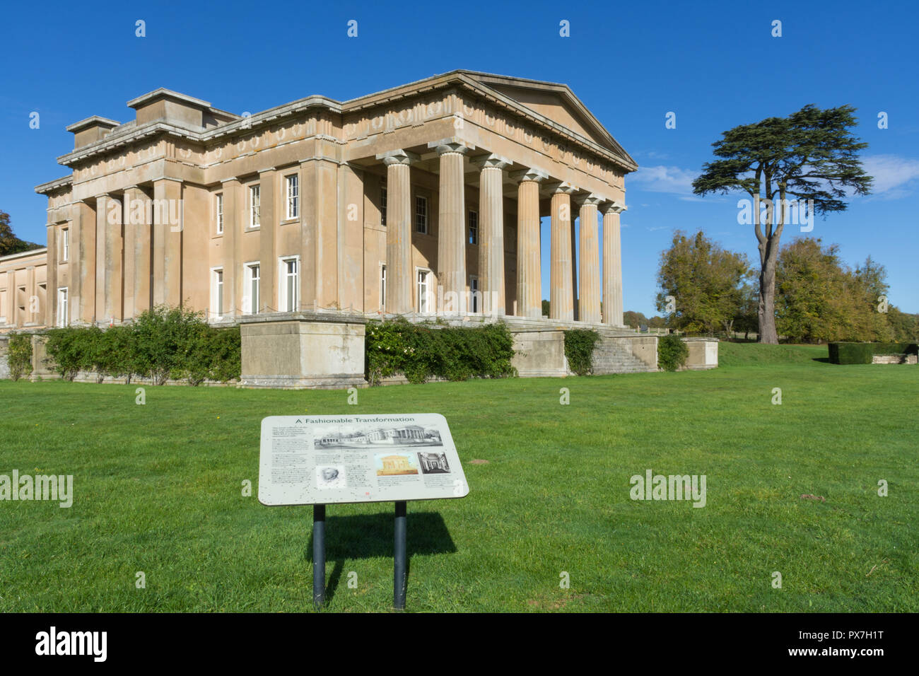 Il Grange a Northington in Hampshire, Regno Unito, impressionante magione ed il primo esempio in Inghilterra del Greco architettura revival Foto Stock