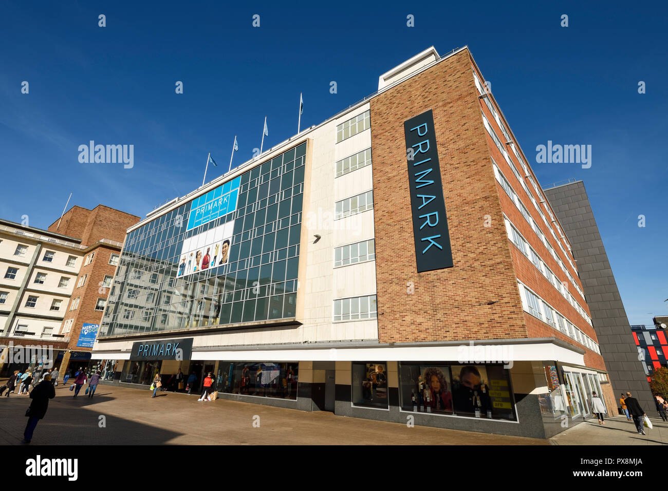 L'esterno dell'Primark store su Broadgate in Coventry city centre REGNO UNITO Foto Stock