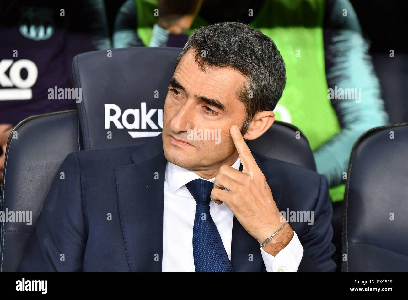 FC Barcellona pullman Ernesto Valverde durante il campionato spagnolo, la Liga, la partita di calcio tra FC Barcelona e Sevilla FC su 20 ottobre 2018 presso il Camp Nou stadium di Barcellona, Spagna. Cordon premere Foto Stock