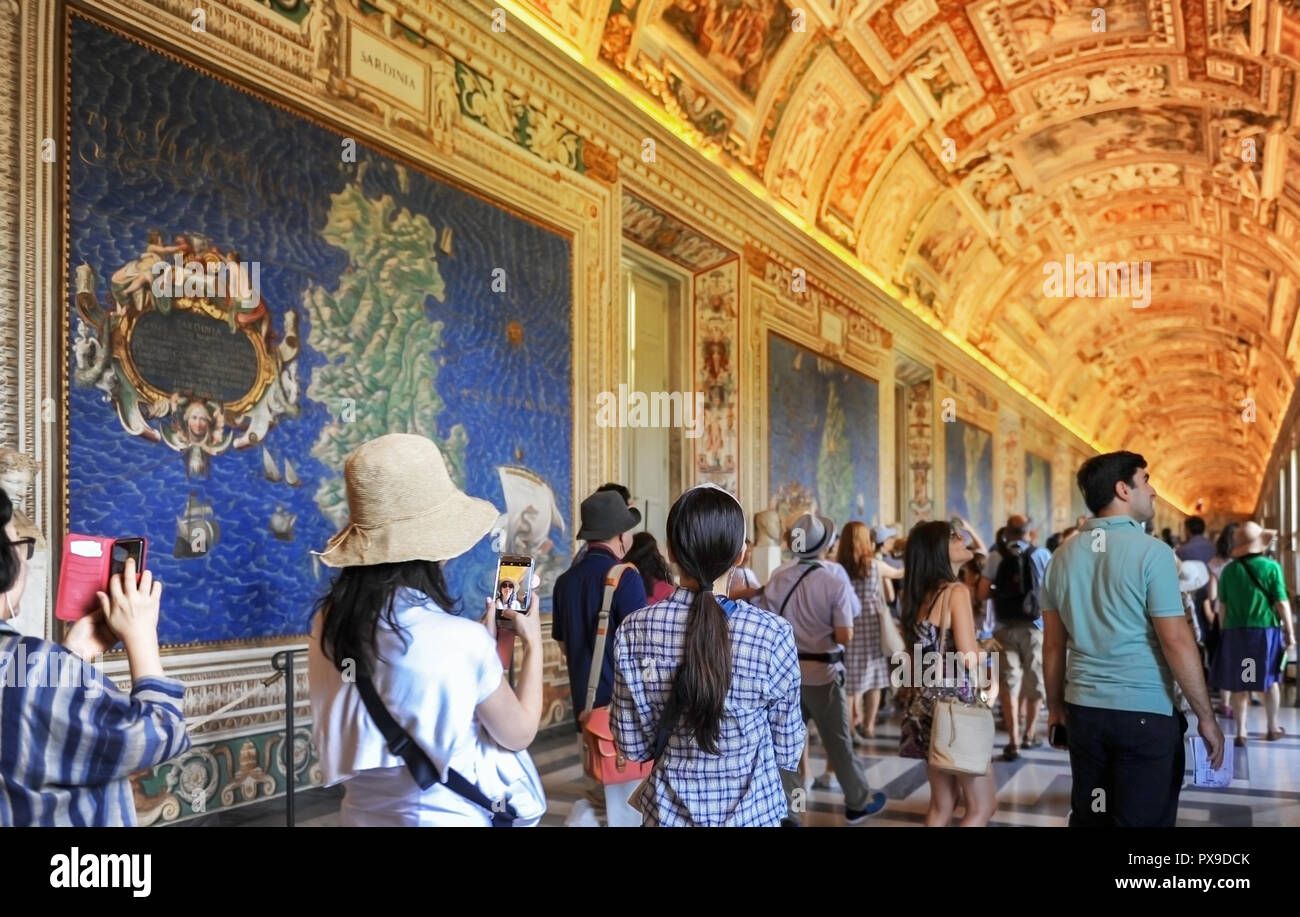 Impressionante Galleria delle Carte geografiche nei Musei Vaticani Foto Stock