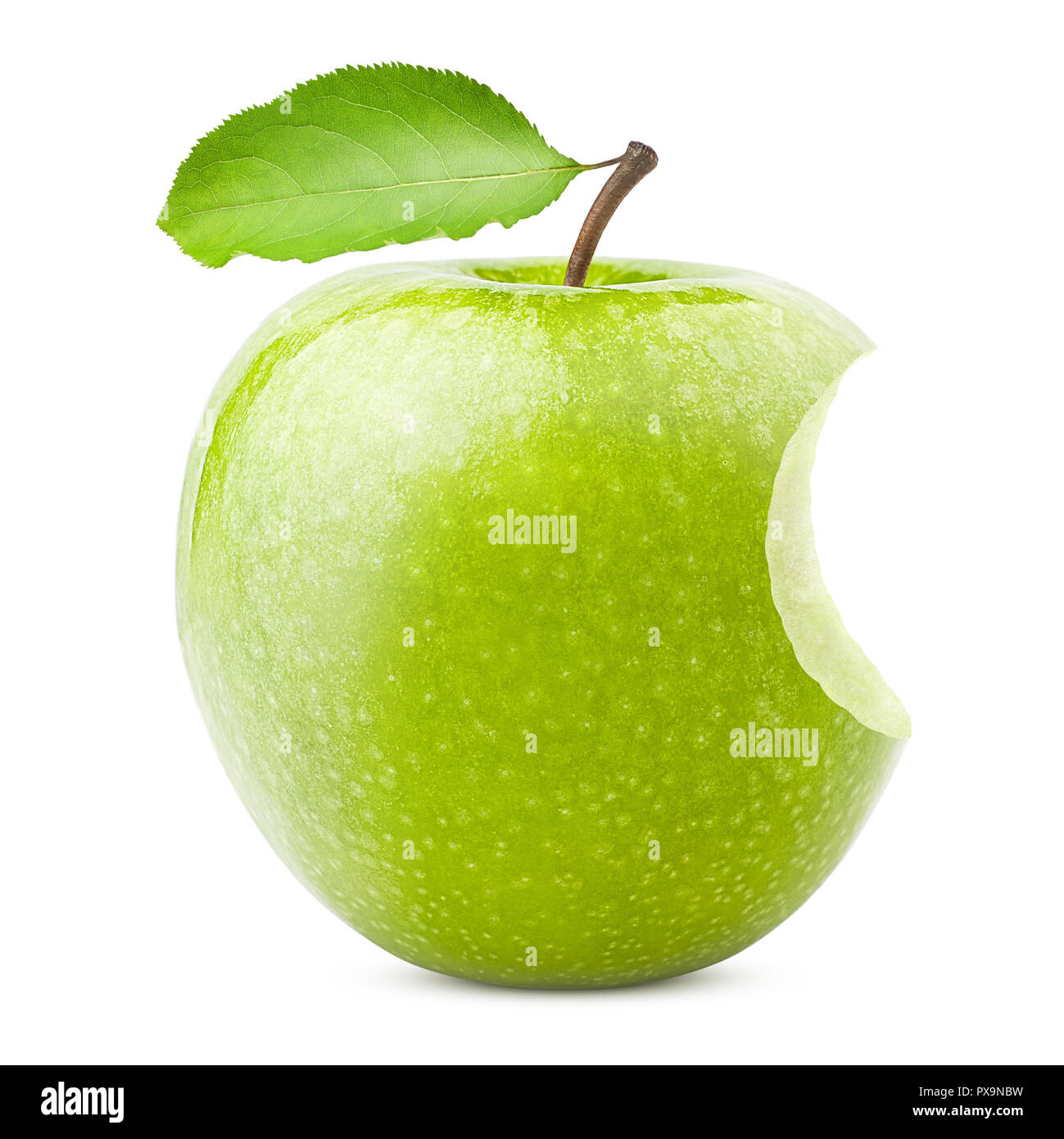Verde mela succosa, bite, isolato su sfondo bianco, tracciato di ritaglio Foto Stock