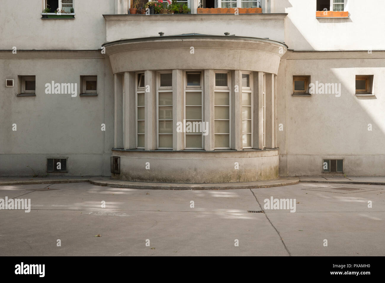 Wien, Gemeindebau des "Roten Wien - Vienna, Consiglio Tenement blocco, "rosso" di Vienna, Lassalle-Hof, Lassallestraße 40, Hubert Gessner, Fritz Waage, Hans Foto Stock