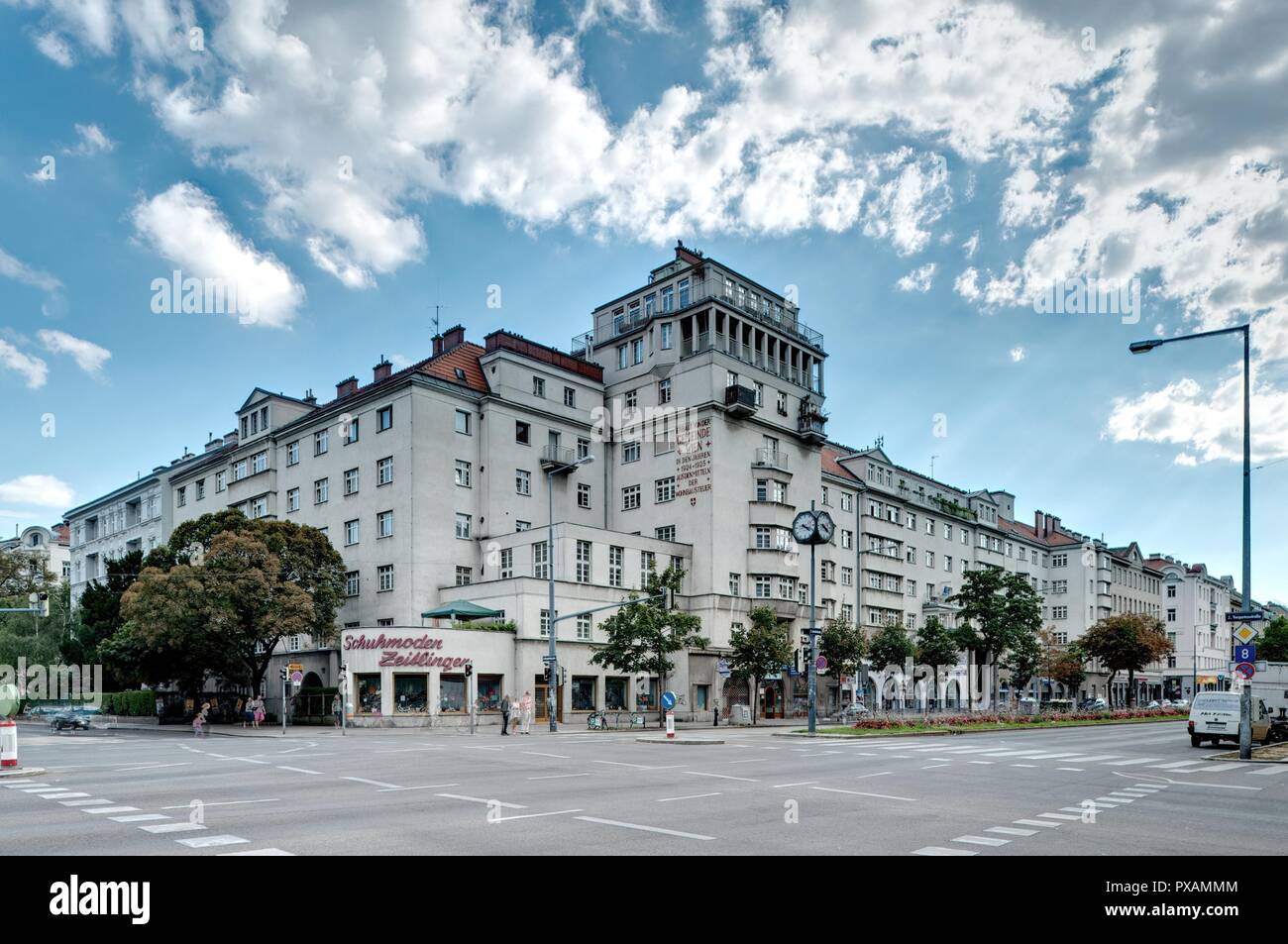 Wien, Gemeindebau des "Roten Wien - Vienna, Consiglio Tenement blocco, "rosso" di Vienna, Lassalle-Hof, Lassallestraße 40, Hubert Gessner, Fritz Waage, Hans Foto Stock