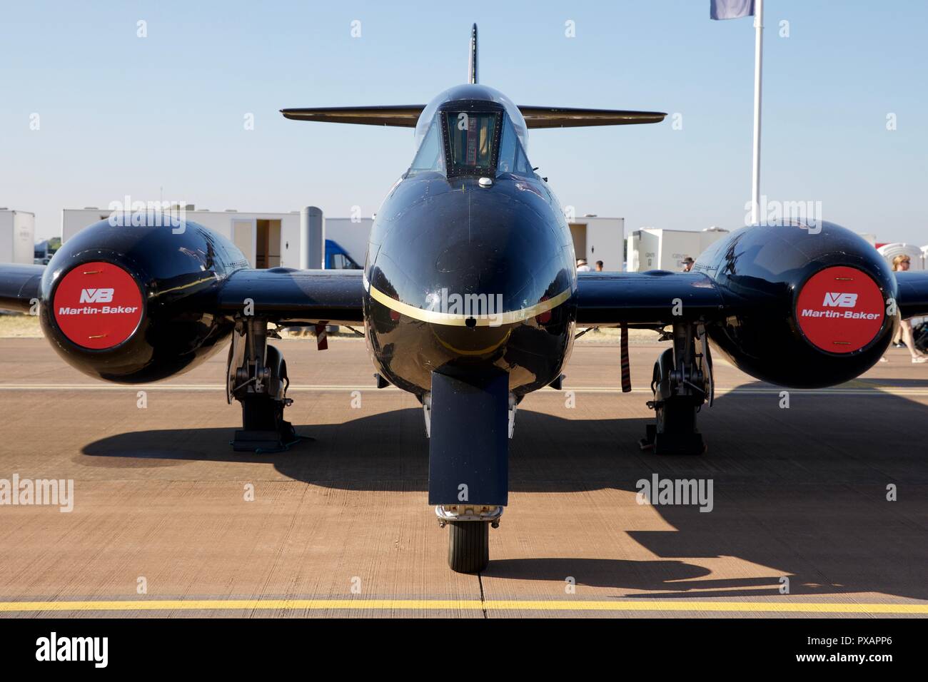 Gloster Meteor WA638, di proprietà di Martin-Baker ed utilizzata per la proiezione sede prove sul display statico al 2018 Royal International Air Tattoo Foto Stock