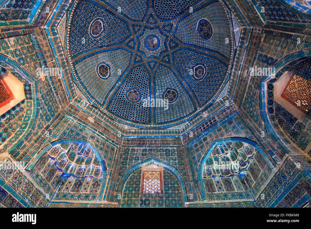 Uzbekistan, Samarcanda, Shah-i-Zinda, necropoli, Shodi Mulk Oko Mausoleo, interno, Foto Stock