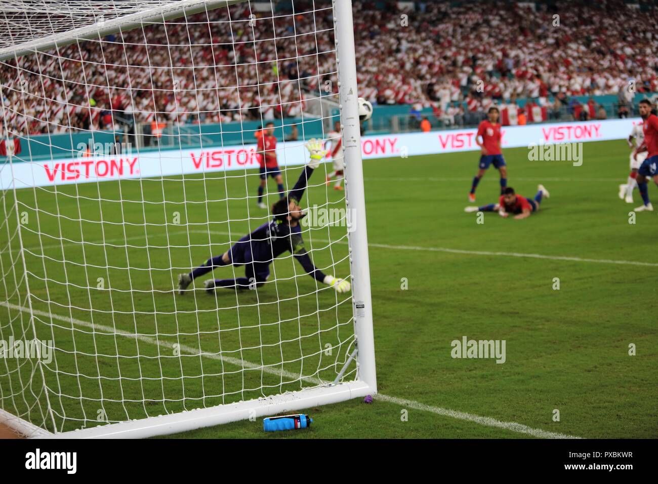 Miami, Florida. Xii oct, 2018. Gioco di calcio, Cile vs Perù all'Hard Rock Stadium di Miami, Florida. Oct 12, 2018. Il Perù ha vinto 3-0. Foto Stock