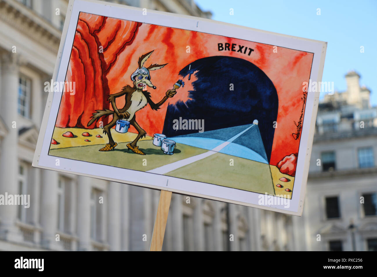 Londra, Regno Unito. Xx oct, 2018. Uno dei banner creativi presso il popolo del marzo, Londra Credito: Philippa McAllister/Alamy Live News Foto Stock
