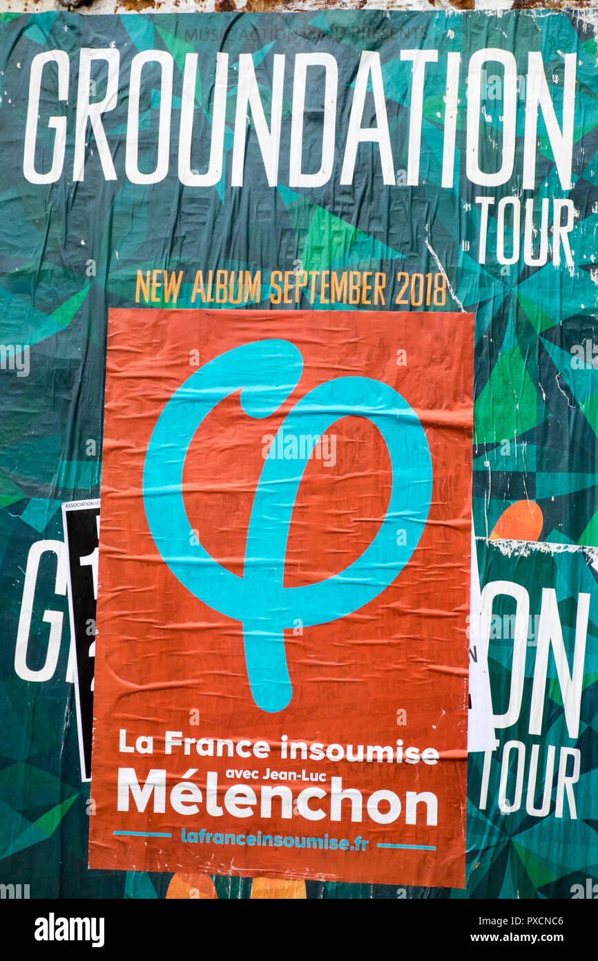 Francese, Partito Comunista,poster,per,Melenchon,a,top,di,un'altra,poster,a,wall,a,Limoux,Aude,sud,d,Francia,francese,l'Europa,europeo, Foto Stock
