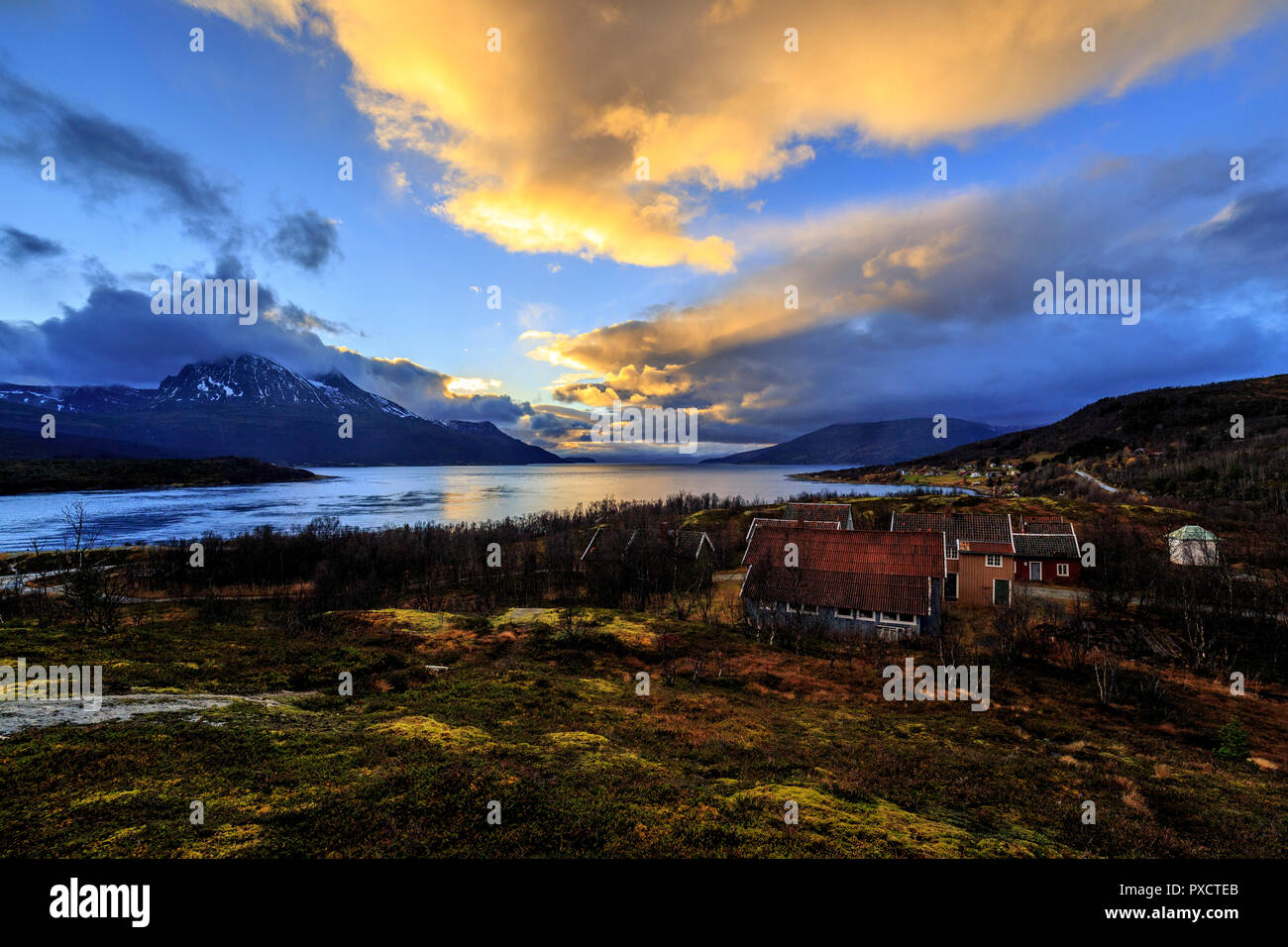 Hella paesaggio di attrazione scenic immagini stock Circolo Polare Artico isola Kvaloya Troms nr Tromso Norvegia settentrionale Foto Stock