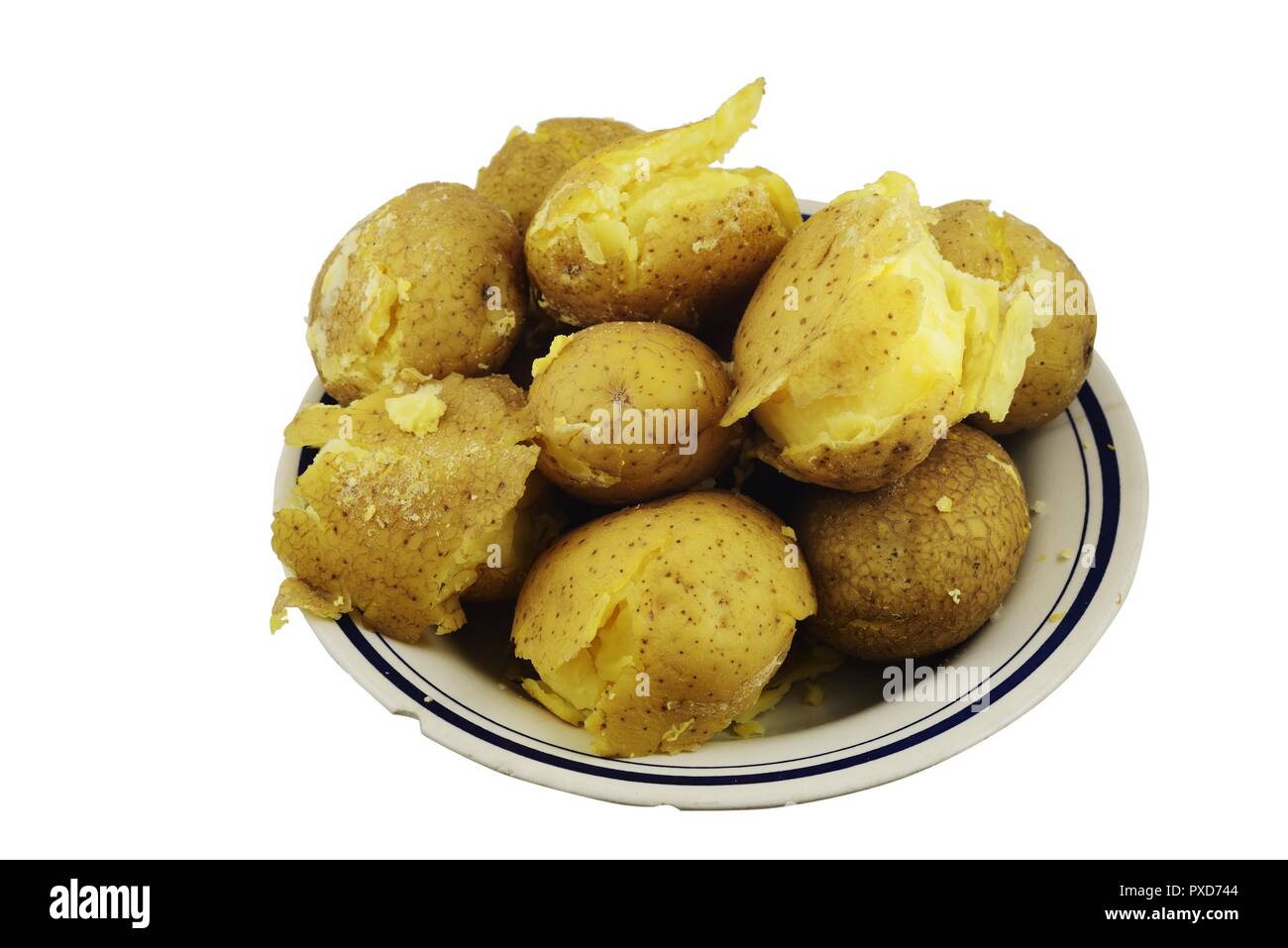 Giacca friabile le patate in una piastra su sfondo bianco Foto Stock