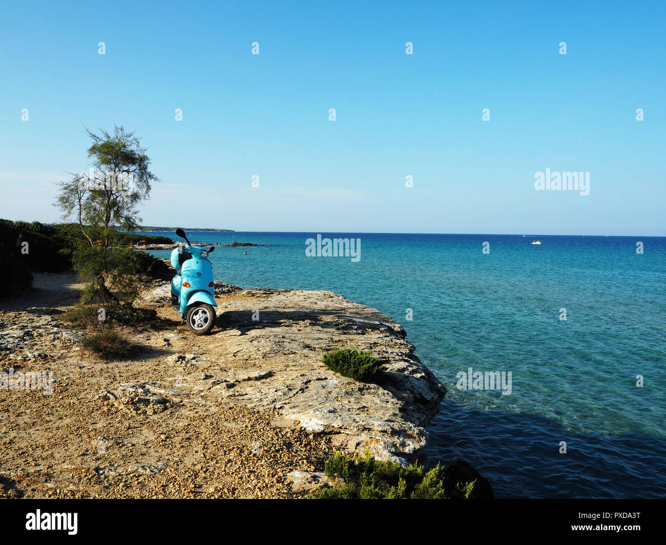 Viaggiare con la vespa Foto Stock