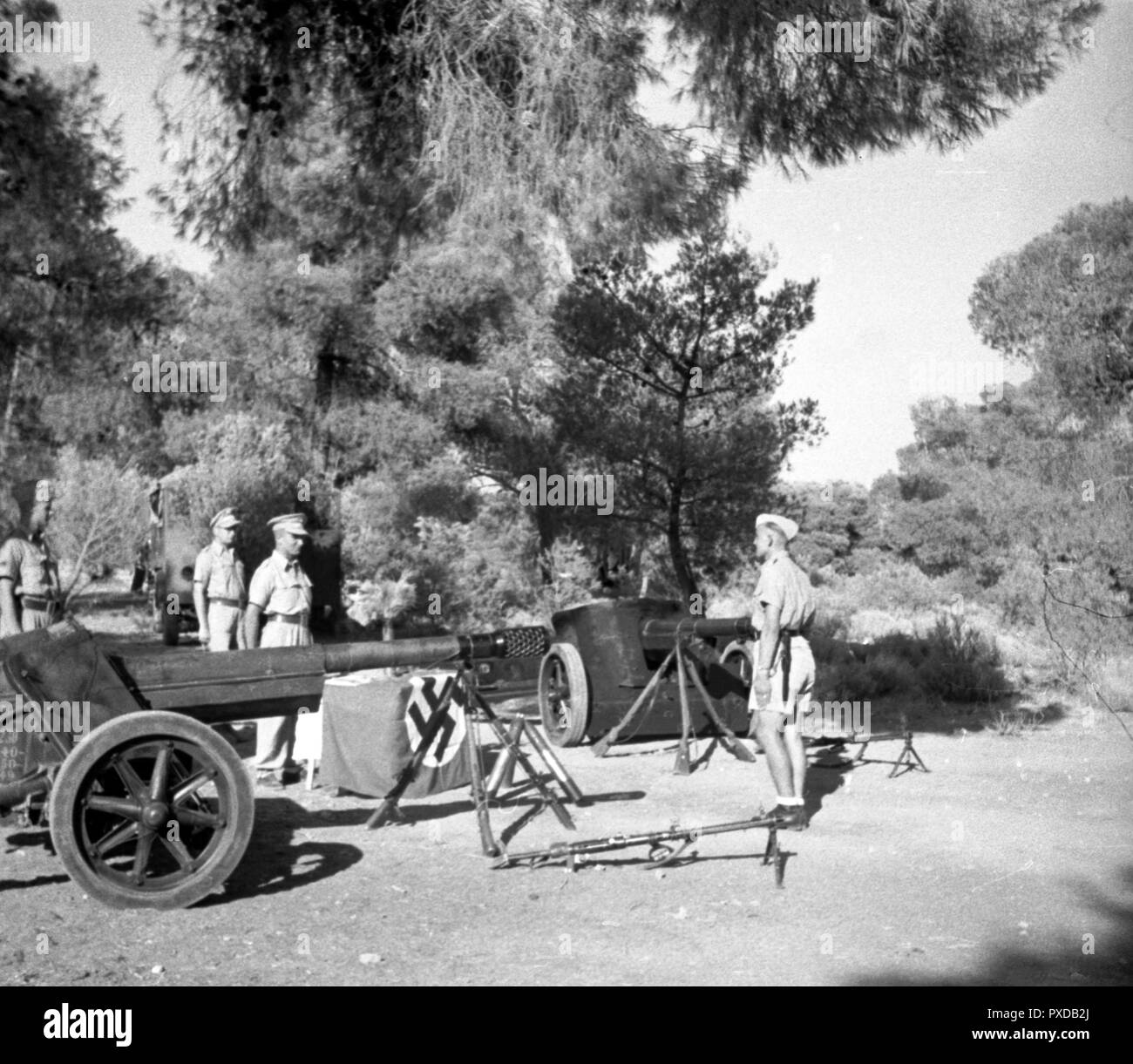 Wehrmacht Heer Panzerabwehrkanone PAK 97/38 cm 7,5 / 75 mm - Esercito Tedesco Anti pistola serbatoio 7.5 cm 75mm Foto Stock