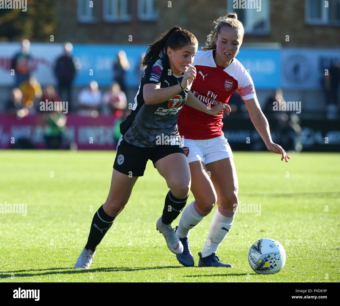 Lily Woodman di Reading FC delle donne durante la donna Super League una partita tra Arsenal e Reading FC donne a noia legno, Boreham Wood, Inghilterra Foto Stock Lily Woodman di Reading FC delle donne durante la donna Super League una partita tra Arsenal e Reading FC donne a noia legno, Boreham Wood, Inghilterra Foto Stock