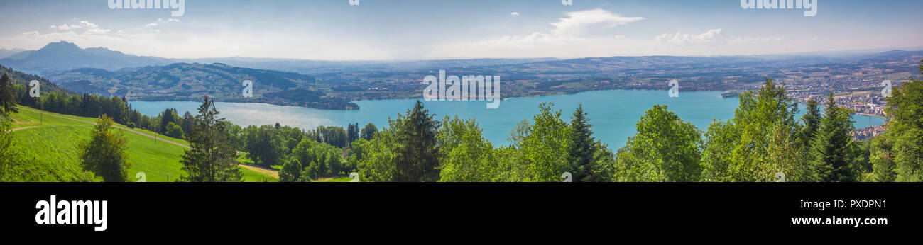 Vista della città vecchia di Zugo, Zugersee e Rigi, Zug, Svizzera, Europa. Foto Stock