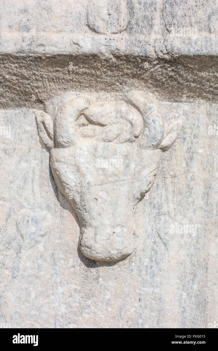 Stele votiva periodo Romano 2sd secolo una:D., giorno moderno Eskisehir, Turchia Foto Stock