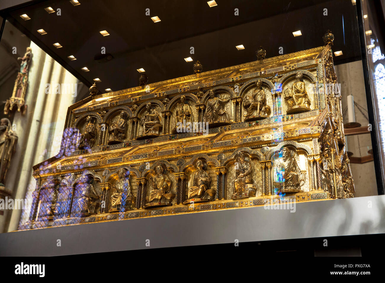 Il santuario dei tre Re Magi presso la cattedrale di Colonia, Germania. der Dreikoenigsschrein im Dom, Koeln, Deutschland. Foto Stock