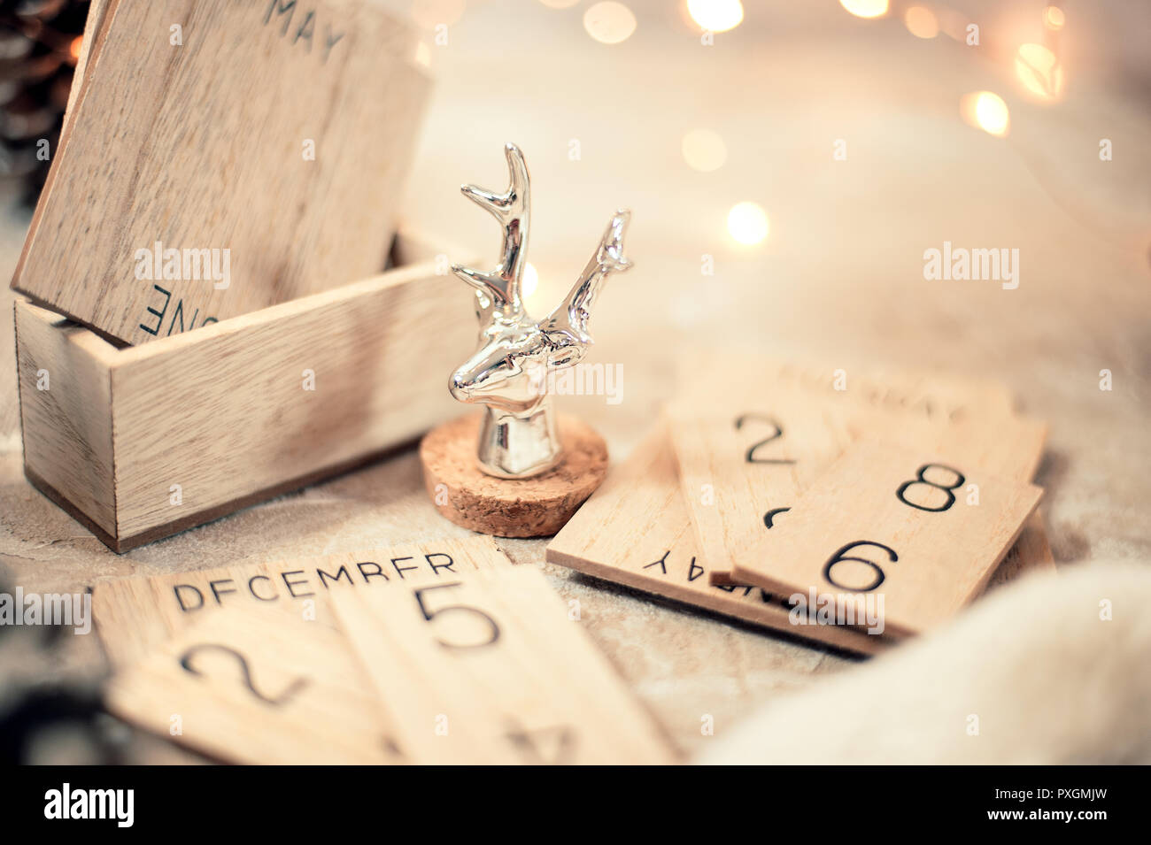 Vintage in legno data di calendario 25 e mese dicembre Foto Stock