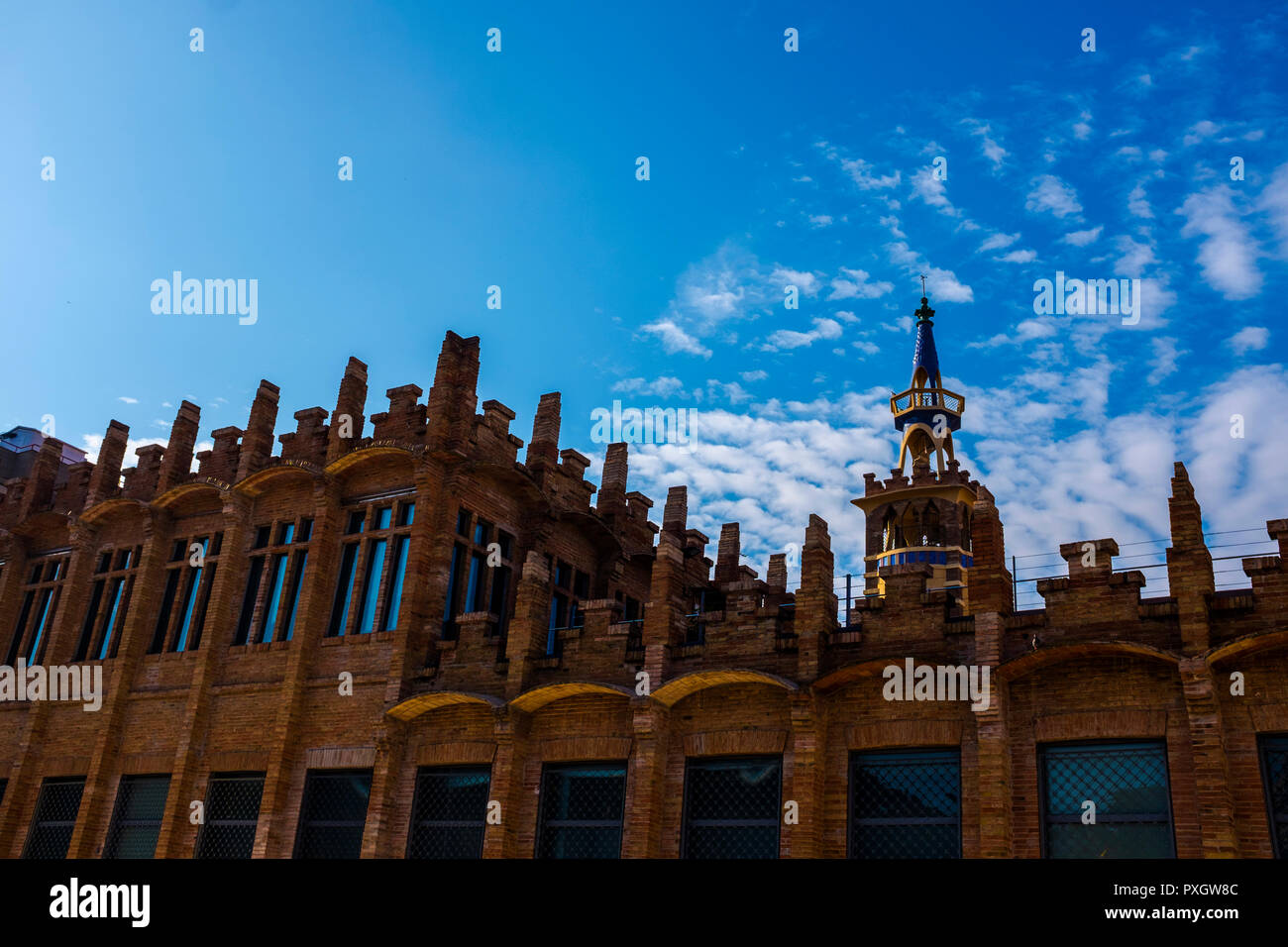 Caixaforum, basata nella fabbrica modernista costruzione di Casimir Casaramona, Barcellona, progettato dall'architetto Josep Puig i Cadafalch. Inizio Costruzione Foto Stock