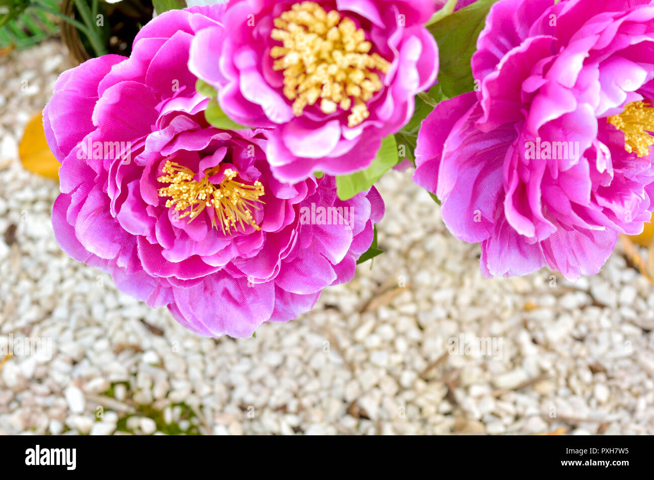 Close up artificiali bouquet di fiori. Fiori di seta mazzetto Foto Stock