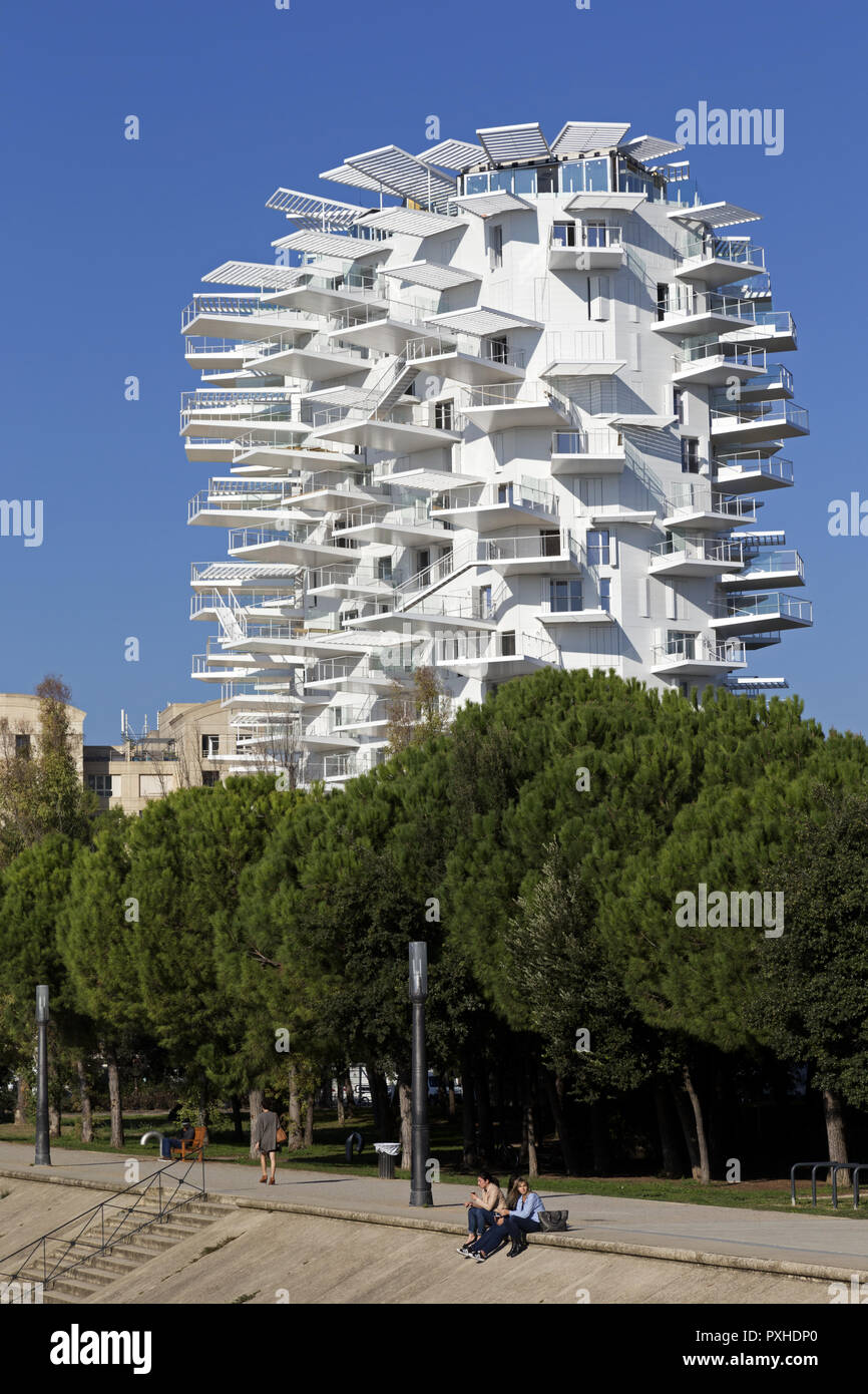 Edificio moderno ' l'Arbre Blanc ', Les Berges du Lez, Montpellier Francia Foto Stock